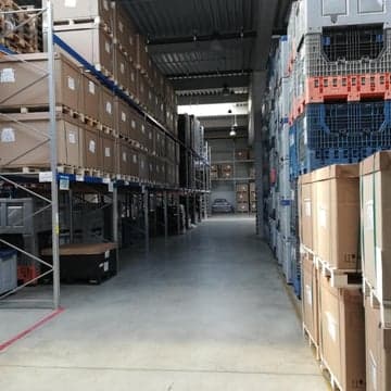 Lager mit Logistikdienstleistungen - bis zu 2.000 m2 - Ostrava-Hrabová.