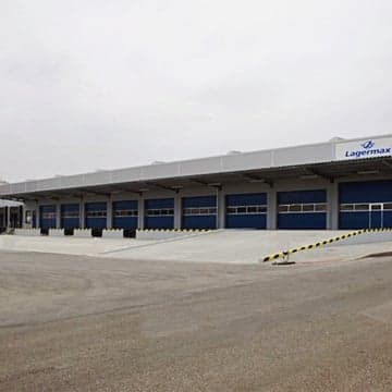 Logistic warehouse with services in Prague 6 - Ruzyně.