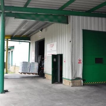 Rent - storage facilities, logistics services, functional railway siding - Uzice, Prague-East (D8)